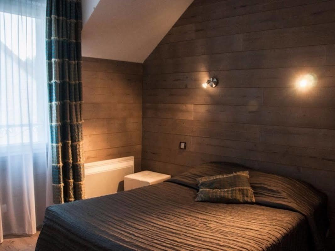 La Glycine Hotel, Spa Et Bien-Etre Бенувиль Экстерьер фото